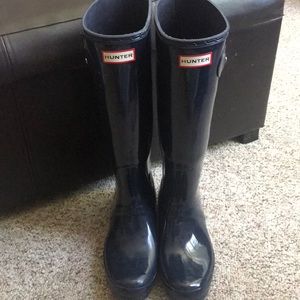 Hunter Navy Gloss Rain boots